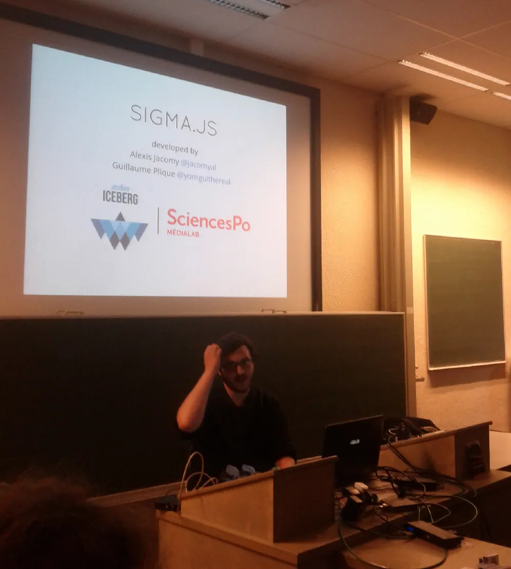 Alexis presents the new version of Sigma.js